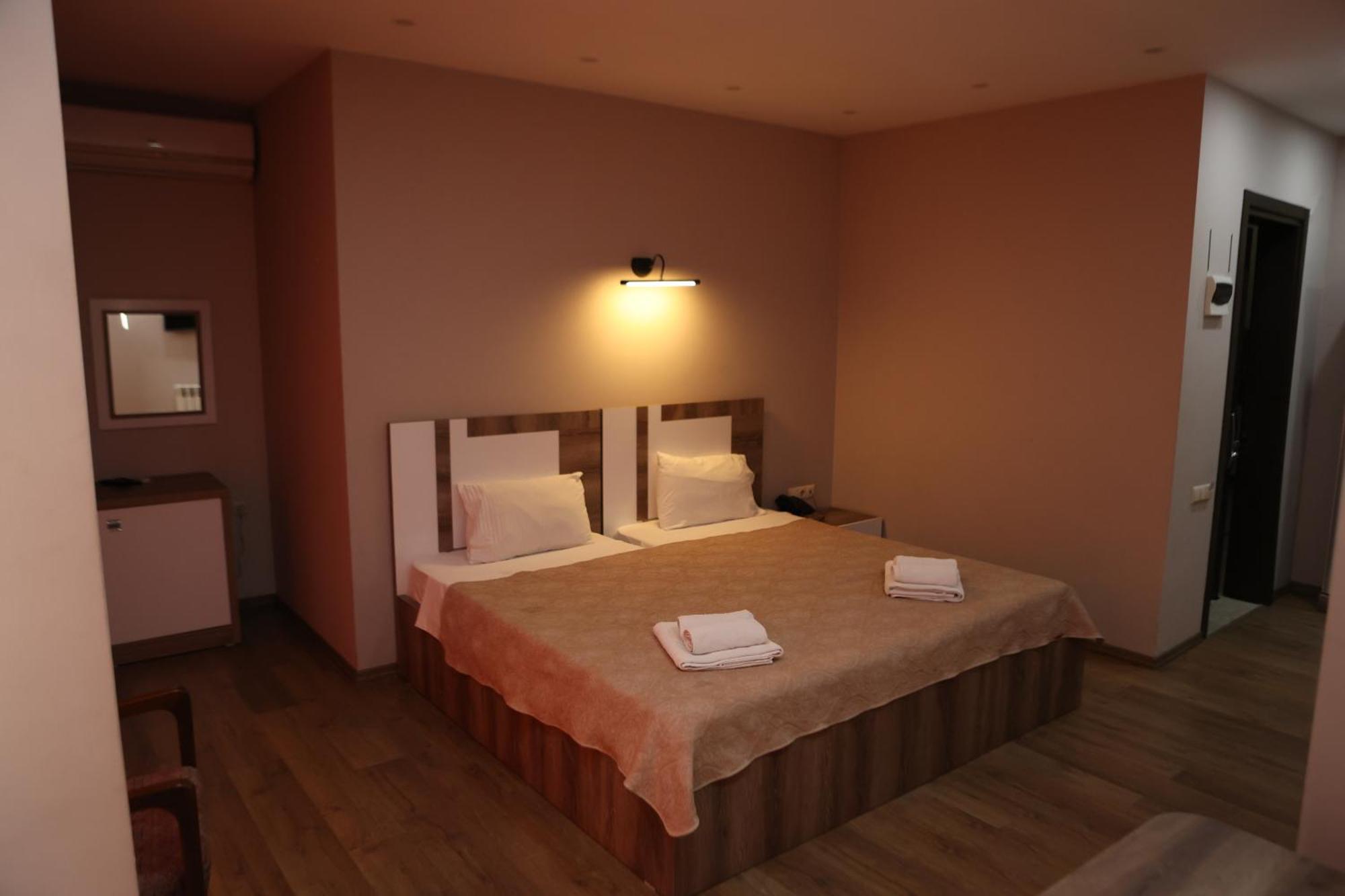 Hotel Dream Tower Batumi Esterno foto