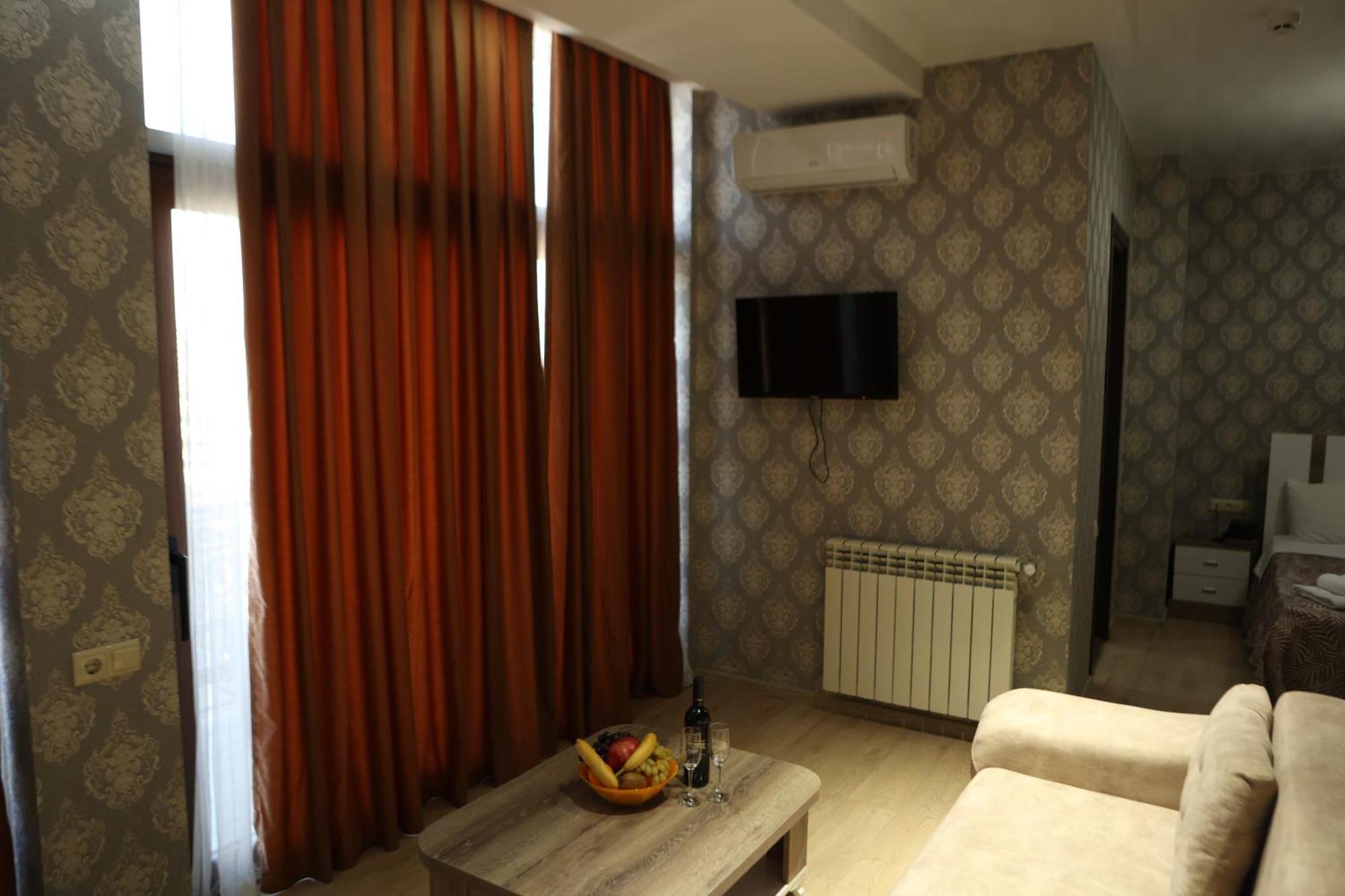 Hotel Dream Tower Batumi Esterno foto