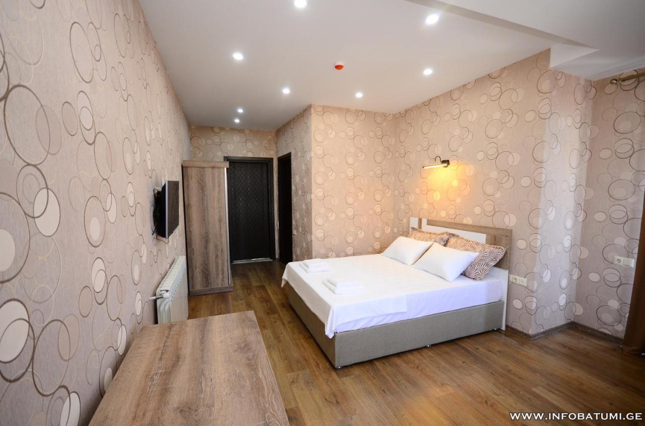 Hotel Dream Tower Batumi Esterno foto