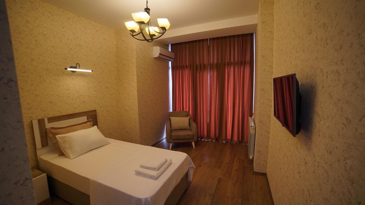 Hotel Dream Tower Batumi Esterno foto