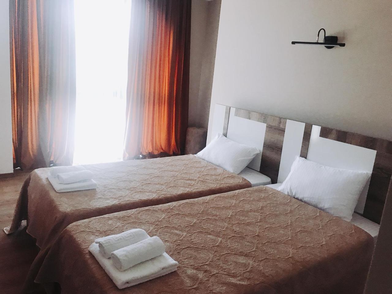 Hotel Dream Tower Batumi Esterno foto