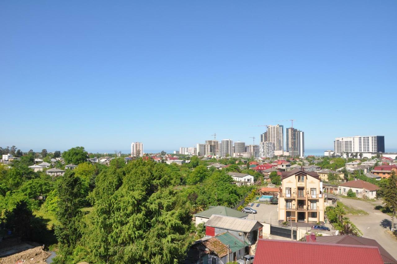 Hotel Dream Tower Batumi Esterno foto
